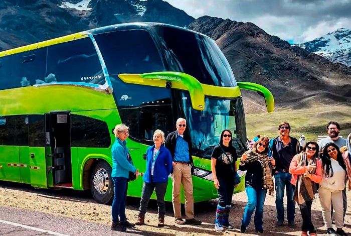 Bus Turístico Ruta del Sol Cusco a Puno + Guía abordo